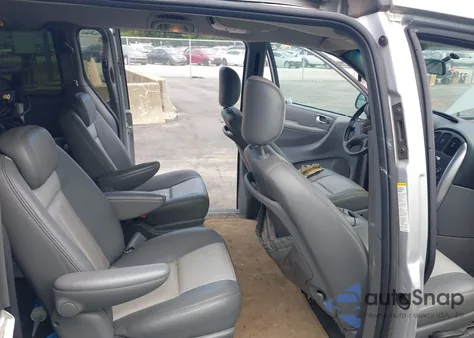 2004 Dodge Grand Caravan Sxt z USA, uszkodzony, nr VIN 2D4GP44L34R517183